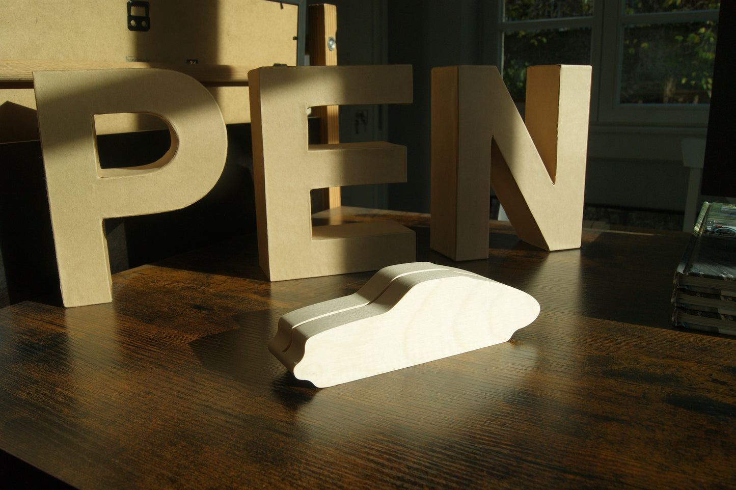 H3 "Der Sportwagen" Skulptur aus Ahornholz