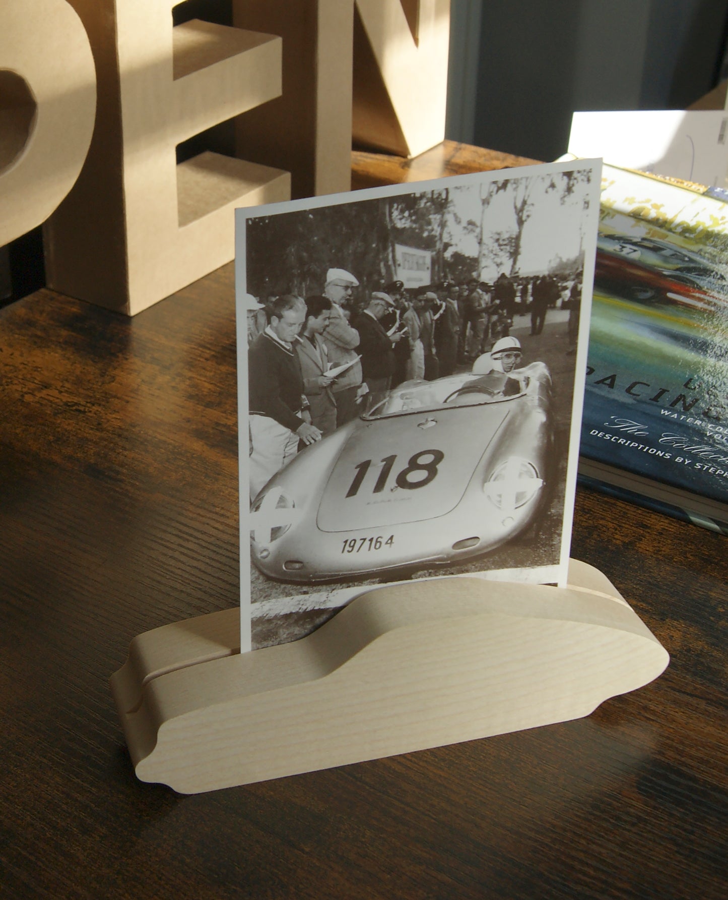 H3 "Der Sportwagen" Skulptur aus Ahornholz